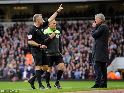 Mourinho đối diện án phạt cực nặng từ FA