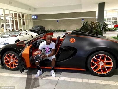 Vừa nghỉ hưu, Mayweather tậu siêu xe Bugatti 3,5 triệu USD!