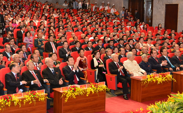 Đại hội vinh dự đón các đồng chí lãnh đạo, nguyên lãnh đạo Đảng và Nhà nước