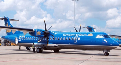 Máy bay ATR 72 được thuê nguyên chiếc để đưa - đón cô dâu từ TPHCM về quê chồng ở Cà Mau.