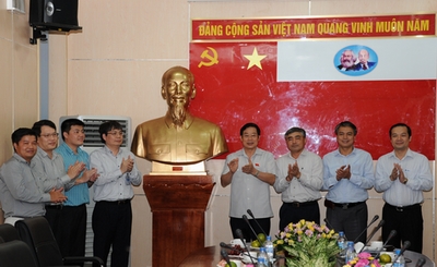 Bộ trưởng Nguyễn Bắc Son thăm 3 Tổng công ty của VNPT