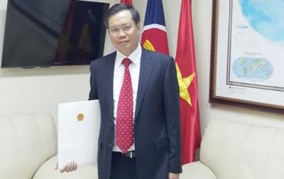 Đại sứ Việt Nam tại Indonesia trình Quốc thư