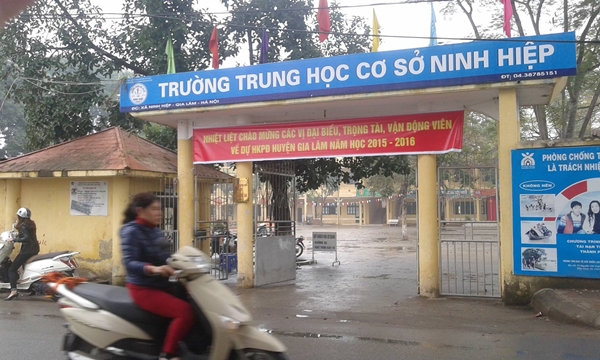 Có việc ngăn chặn học sinh Ninh Hiệp đi học để bãi khóa