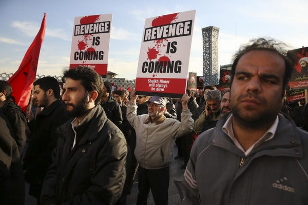 Người Iran phẫn nộ đổ ra đường biểu tình, phản đối hành động của Ả-rập Xê-út.