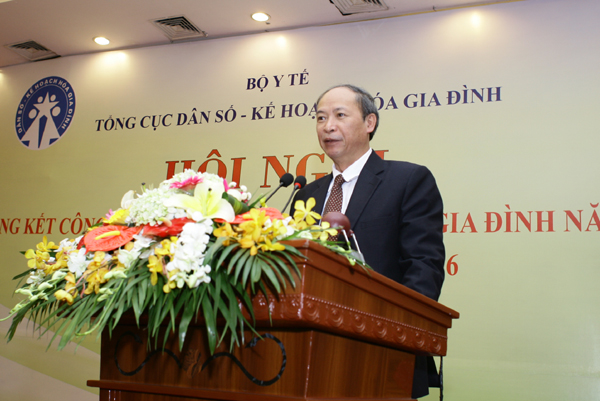 Thứ trưởng Bộ Y tế Nguyễn Việt Tiến phát biểu tại hội nghị