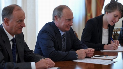 Putin bị cáo buộc &quot;tham nhũng&quot;, Nga phản ứng