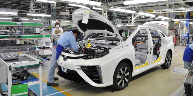 Toyota tạm ngừng sản xuất ô tô