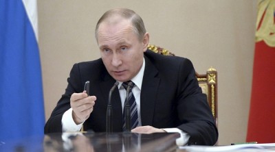 Putin tung cảnh báo đáng sợ về &quot;kẻ thù bên ngoài&quot;