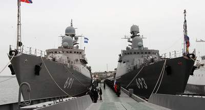 Hơn 50 tàu chiến của Nga tập trận rầm rộ