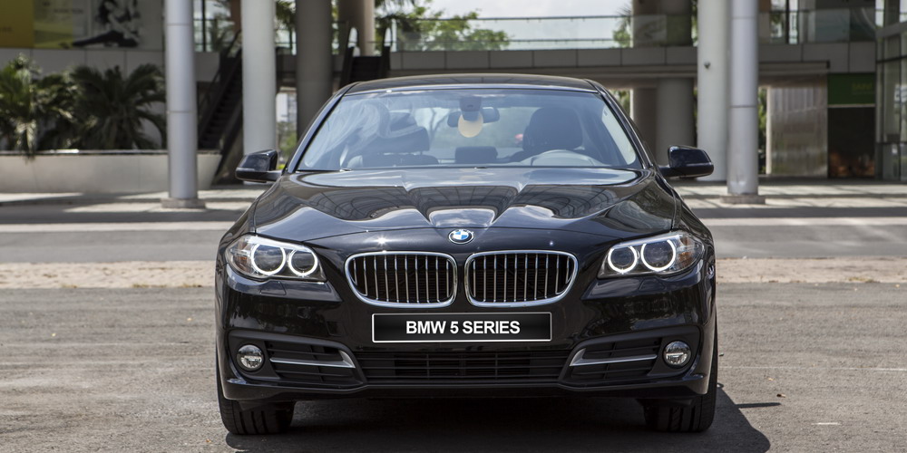 Cận cảnh BMW 520i Special Edition