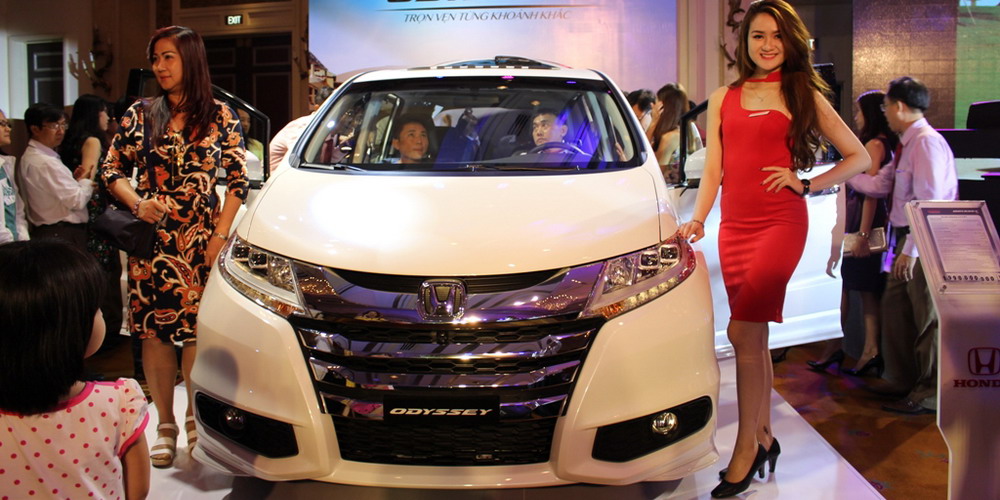 Honda Odyssey giá 1,99 tỷ đồng tại Việt Nam