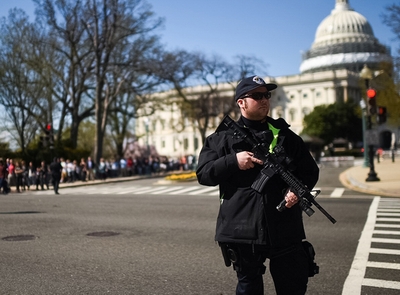 Nổ súng tại tòa nhà Quốc hội Mỹ