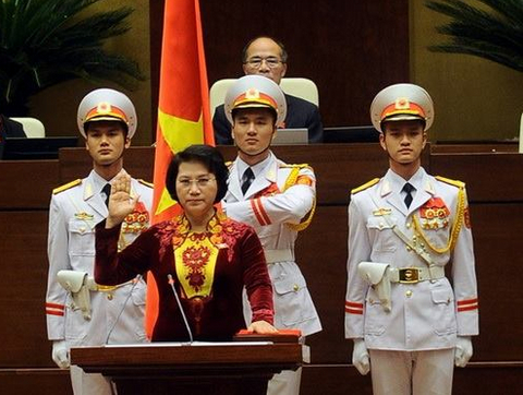 Tân Chủ tịch Quốc hội Nguyễn Thị Kim Ngân tuyên thệ nhậm chức