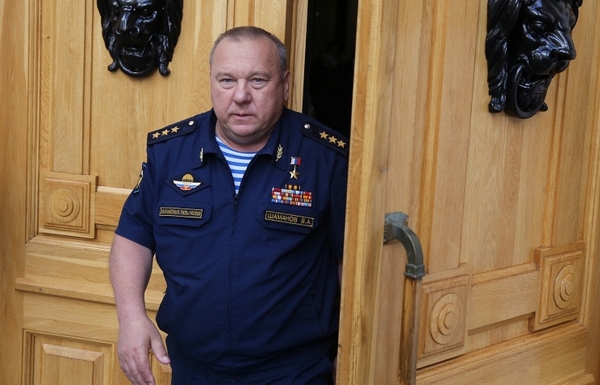 Tư lệnh Lực lượng đổ bộ đường không Nga - Trung Tướng Vladimir Shamanov 