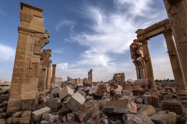Quang cảnh thành cổ Palmyra sau khi quân đội IS bị đẩy lùi hồi tuần trước 