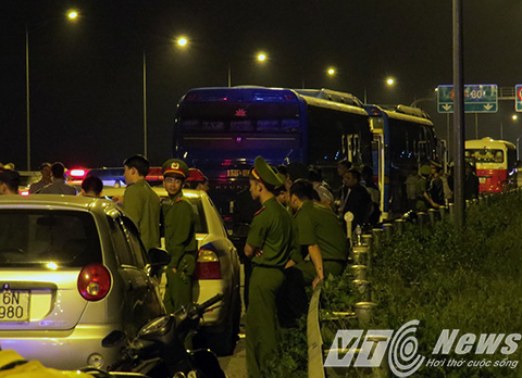 Thông tin mới vụ 2 xe khách chắn ngang cao tốc Hà Nội - Hải Phòng