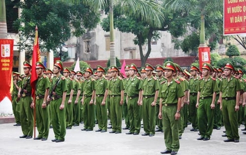 Nhiều quy định mới về lễ phục của sĩ quan công an nhân dân