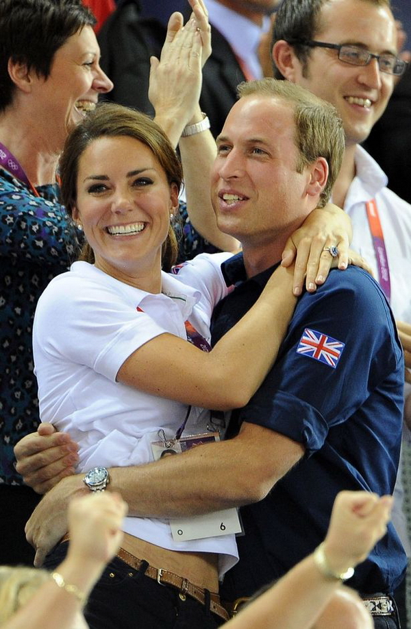 Vào mùa hè năm 2012, họ đã tham dự rất nhiều các trò chơi Olympic London để ủng hộ cho đội GB.  Tại một thời điểm, Kate nhảy vào vòng tay của chồng như họ ăn mừng chiến thắng của đội xe đạp của GB trong trận chung kết nước rút. 