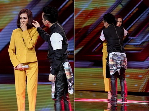 X-Factor: Giám khảo Tùng Dương ga lăng lên sân khấu lau nước mắt cho thí sinh nữ