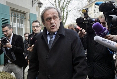 Platini từ chức chủ tịch UEFA để chứng minh sự trong sạch