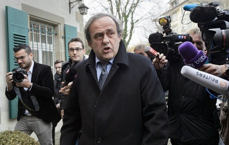 Ông Platini quyết định từ chức chủ tịch UEFA