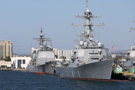 Mỹ vừa đưa tàu chiến ra Biển Đông nhằm thách thức Trung Quốc