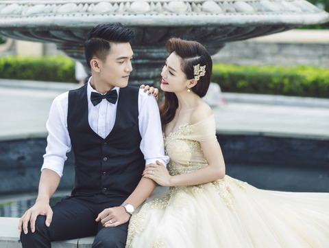 Quang Tuấn – Linh Phi khoe bộ ảnh cưới đậm chất cổ tích