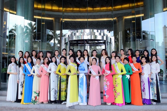 Gần 100 cô gái khoe sắc tại vòng casting Hoa hậu bản sắc Việt toàn cầu