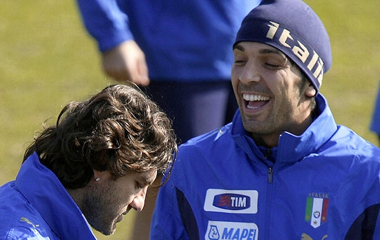 Buffon và Vieri trong màu áo Italia
