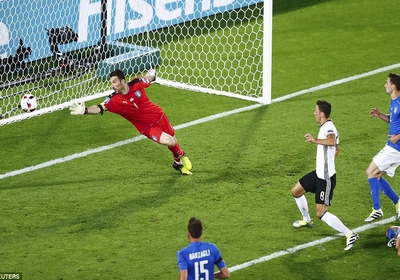 Hạ gục Italia ở loạt penalty, Đức vào bán kết Euro