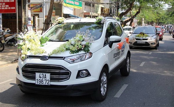 Ford Ecosport làm xe hoa ở Đà Nẵng