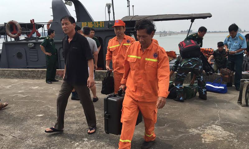 Lực lượng cứu hộ, tìm kiếm đã hoàn thành việc trục vớt máy bay Su-30MK2 trên vùng biển Nghệ An