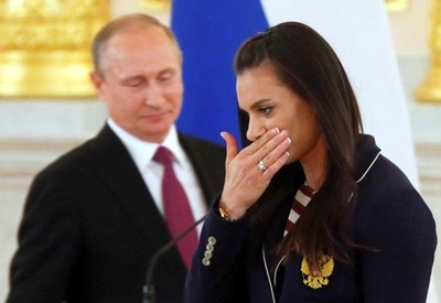 VĐV Nga ấm ức bật khóc khi diện kiến Tổng thống Putin