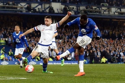 Chelsea trả giá khó tin cho người cũ Lukaku!