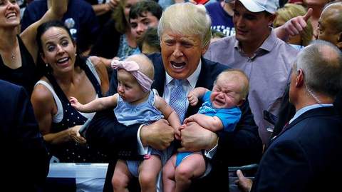 Không thể tin nổi Donald Trump &quot;tấn công&quot; cả trẻ em đang khóc!