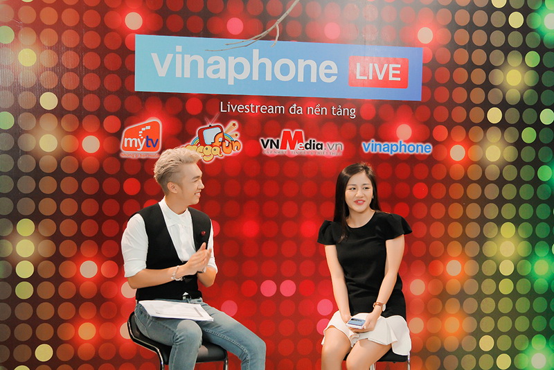 Mai Hương tiết lộ nhiều chuyện thú vị trong buổi livestream