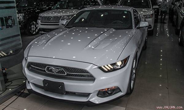 Ford Mustang 50 Year Limited xuất hiện ở Tp HCM
