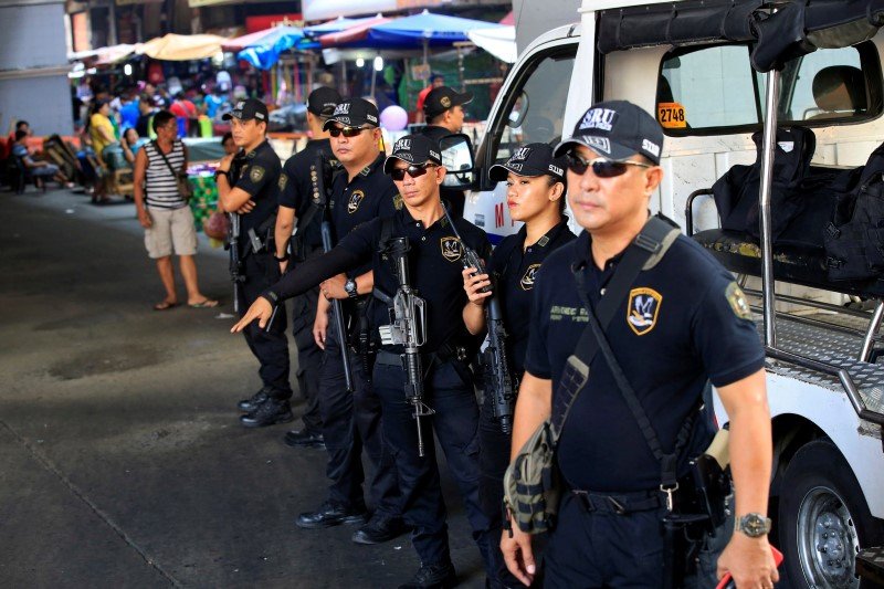 300 cảnh sát Philippines dính líu tới buôn bán ma túy