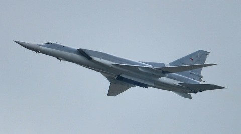 Máy bay ném bom gây kinh hãi của Nga