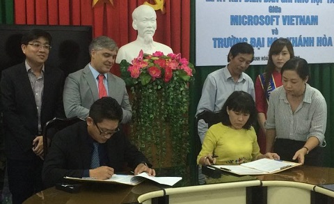 Microsoft Việt Nam bắt tay hợp tác cùng Đại học Khánh Hòa