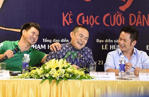 MC Xuân Bắc, nghệ sỹ Xuân Hinh và ca sỹ Bằng Kiều luôn chọc cười phóng viên tại buổi họp báo.