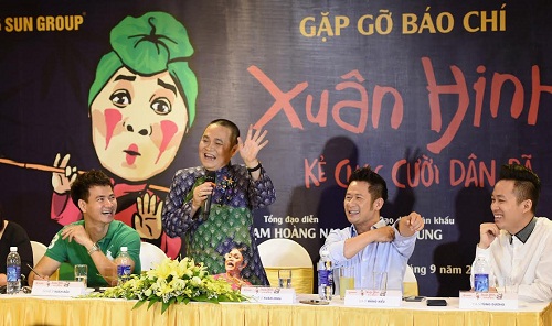 MC Xuân Bắc, nghệ sỹ Xuân Hinh, ca sỹ Bằng Kiều và ca sỹ Tùng Dương tại buổi họp báo.