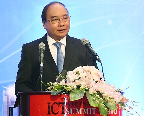 Thủ tướng Nguyễn Xuân Phúc phát biểu khai mạc Diễn đàn. (ảnh chinhphu.vn)