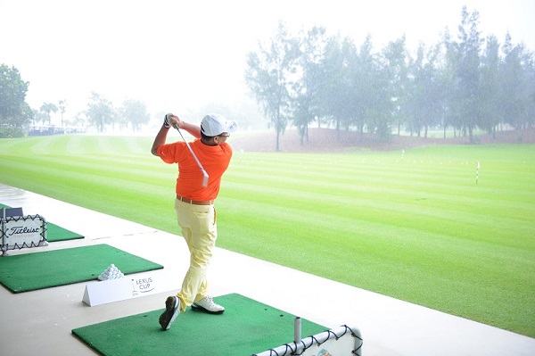 Golf thủ Việt thi đấu
