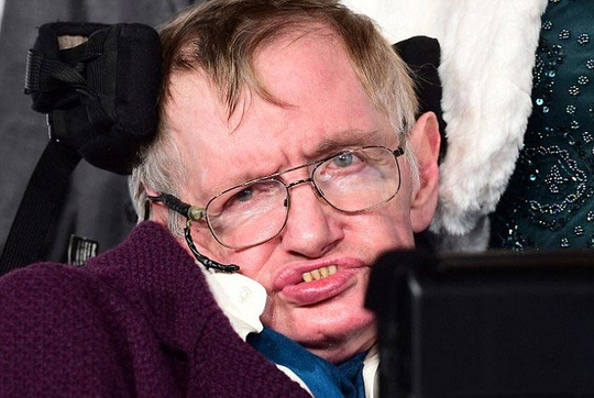 Nhà vật lý lý thuyết lừng danh người Anh Stephen Hawking. Ảnh: PA