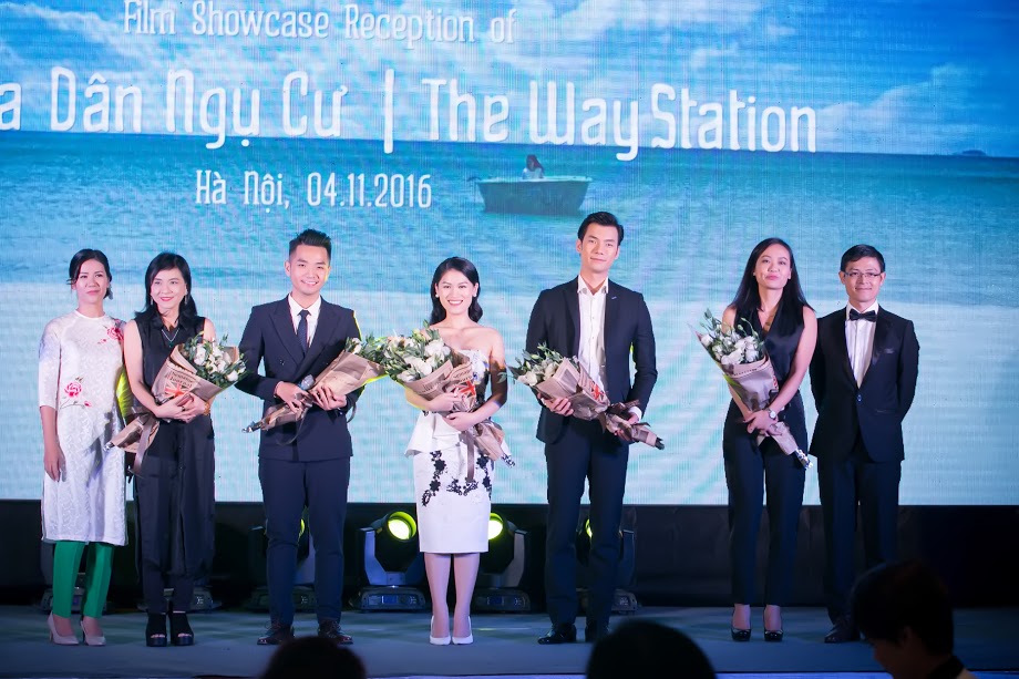 Đoàn phim ra mắt showcase trong khuôn khổ Liên hoan phim Quốc tế Hà Nội