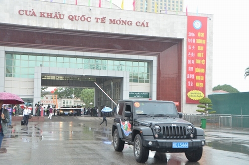Mới: Xe tự lái đi Trung Quốc du lịch bắt đầu hoạt động