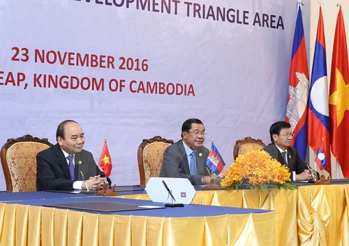 Thủ tướng Chính phủ Nguyễn Xuân Phúc tại Hội nghị Cấp cao Khu vực Tam giác phát triển Campuchia - Lào - Việt Nam (CLV) lần thứ 9 (Nguồn ảnh: TTXVN)