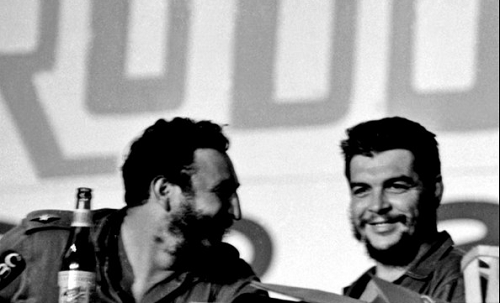 Lãnh tụ Cuba Fidel Castro và anh hùng Ernesto 