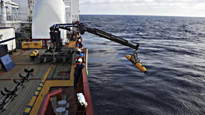 (Ảnh: Đội tìm kiếm máy bay MH370 đã rà soát vùng biển ở Ấn Độ Dương. Nguồn: Reuters)